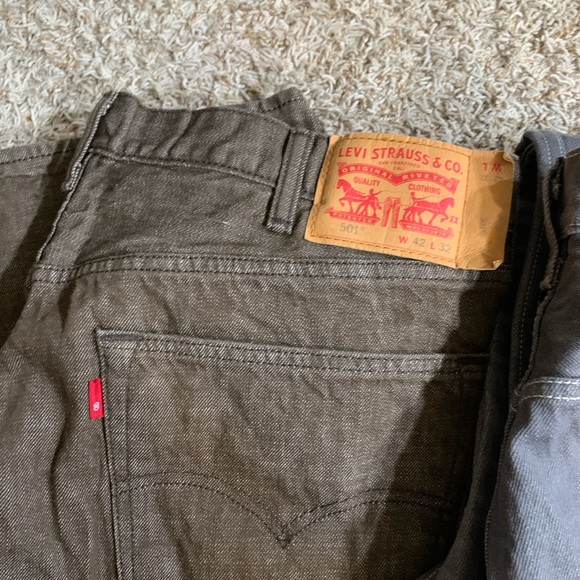 Bundle Levi’s Men’s Jeans 501XX  501  Size 42x32(40X30) Gray Brown Red Clear Tab - Picture 5 of 11